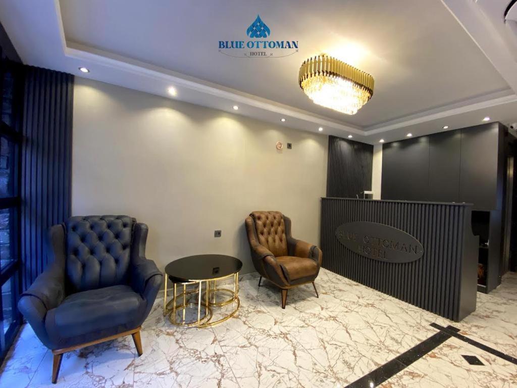 Blue Ottoman Provincia di Istanbul